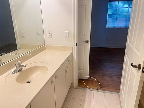 5th image of 2728 NE 3rd Ct #105