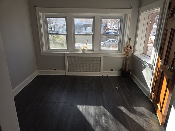 3rd image of 4411 Princeton Ave