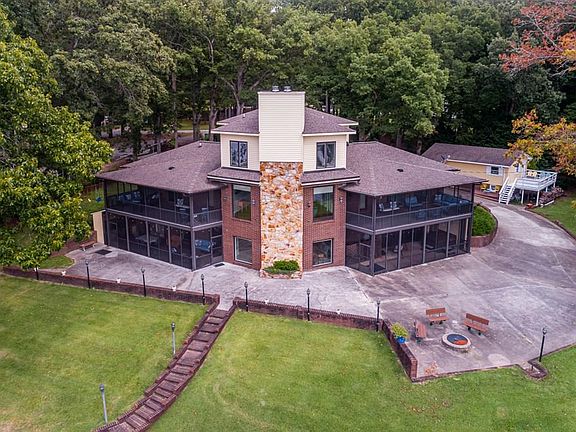 2nd image of 65 West Dr #15-M