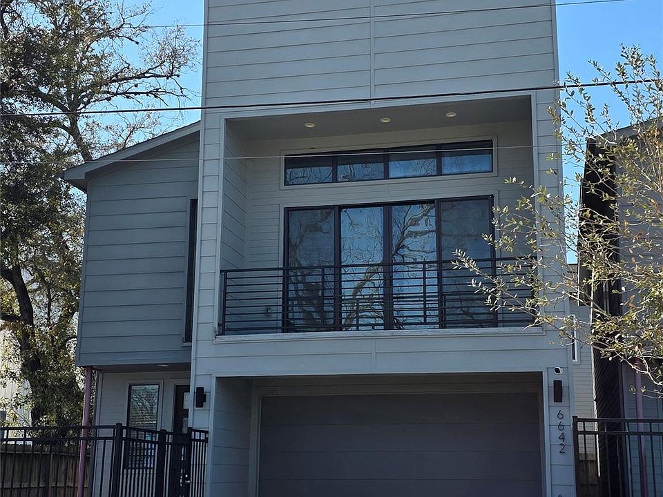 1st image of 6642 Del Rio St