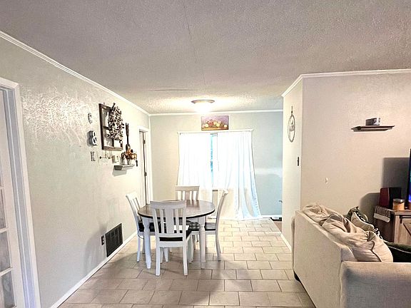 4th image of 634 Northgate Dr
