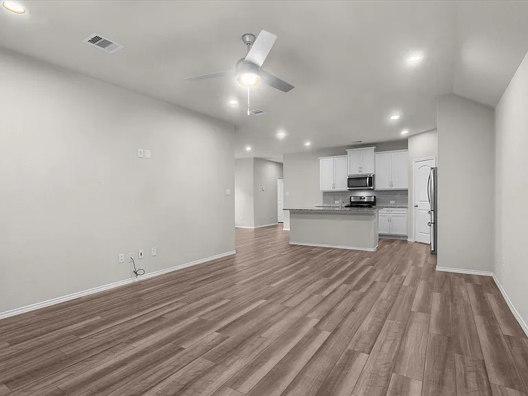 9257 Inland Leather Ln — Photo 16