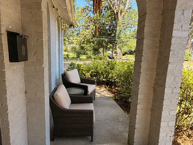 1705 Laurel St #1705 — Photo 3
