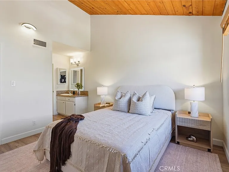 1433 S Beverly Dr — Photo 22