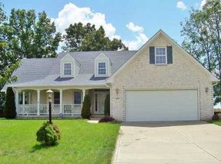 47 Erins Ct, Whiteland, IN 46184