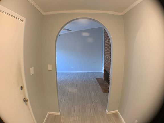 3rd image of 5223 W Vogel Ave
