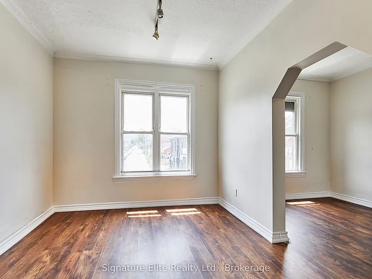363 Barton St E #1 — Photo 6