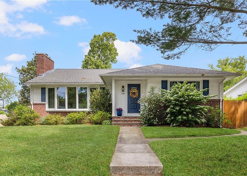 1st image of 77 Garden Hills Dr