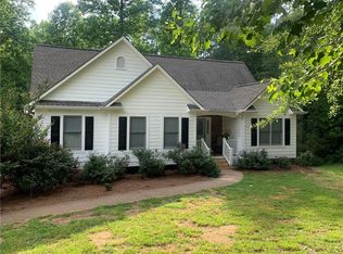 245 Ridgecrest Dr, Ball Ground, GA 30107