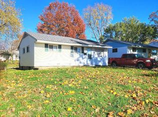 133 Perthshire Rd, Saint Louis, MO 63137