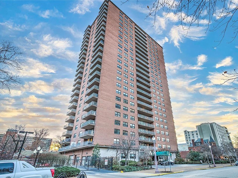 1st image of 4466 W Pine Blvd APT 17E