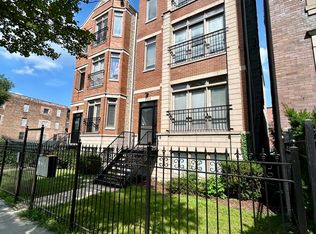 5333 S Calumet Ave, Chicago, IL 60615