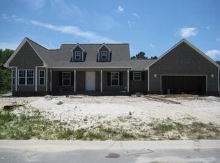 105 Gordan Ct, Swansboro, NC 28584