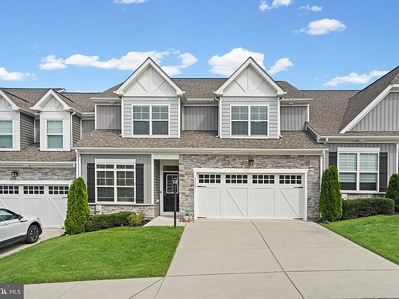 2nd image of 2422 Rosebud Way