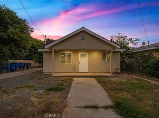 2932 Pleasant St, Riverside, CA 92507