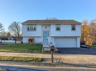 229 Conway Dr, Lititz, PA 17543