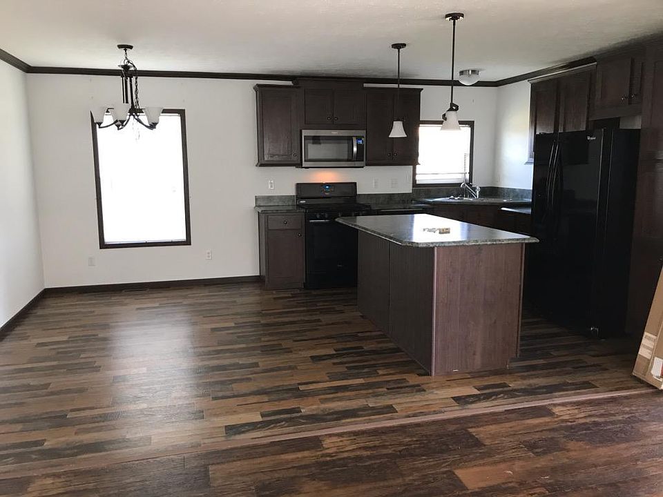 2nd image of 4 Amber Cir