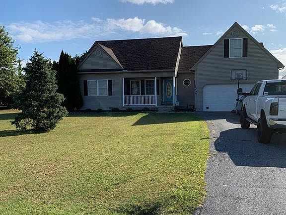 2nd image of 228 Jefferson Woods Dr