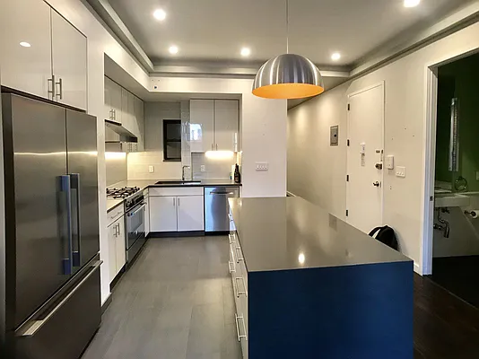 Rented by Bohemia Realty Group | media 11