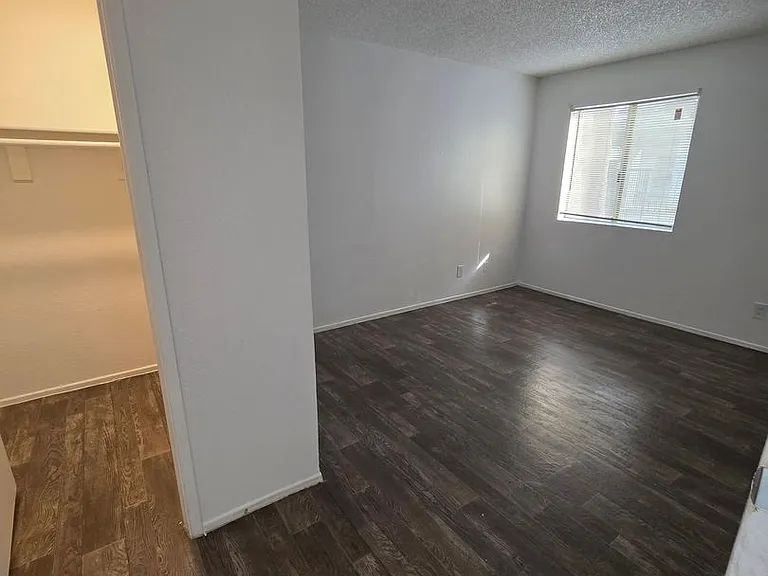 Canyon 35 Apartments — Photo 29