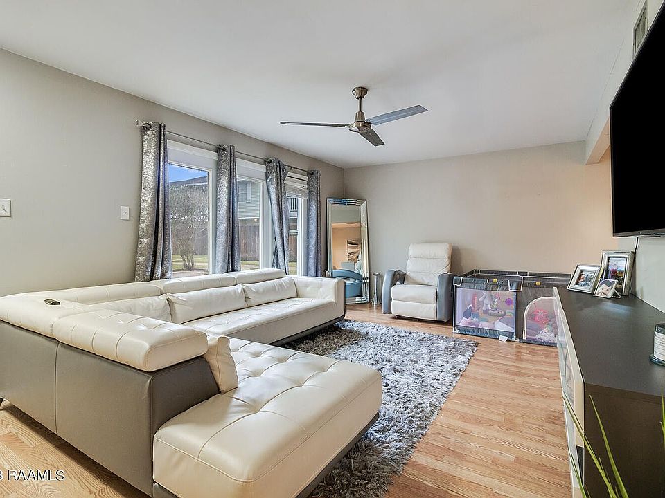 1st image of 101 Wilbourn Blvd APT 305