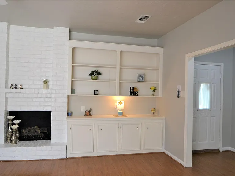 15927 Tumbling Rapids Dr — Photo 8