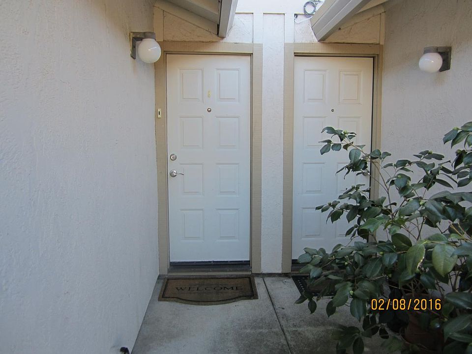 1st image of 327 Pantano Cir