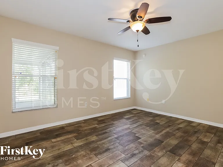 3668 Sandhill Crane Dr — Photo 9