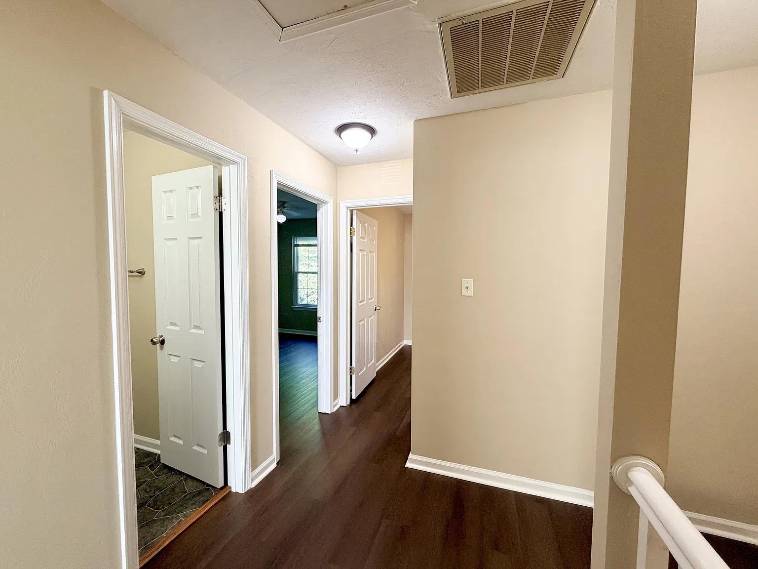 312 Seeman Court - 1 — Photo 2