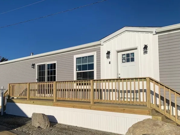 4 Mustang Ave, Marlborough, MA 01752