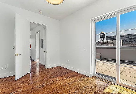 3rd image of 133 Brown Pl #204