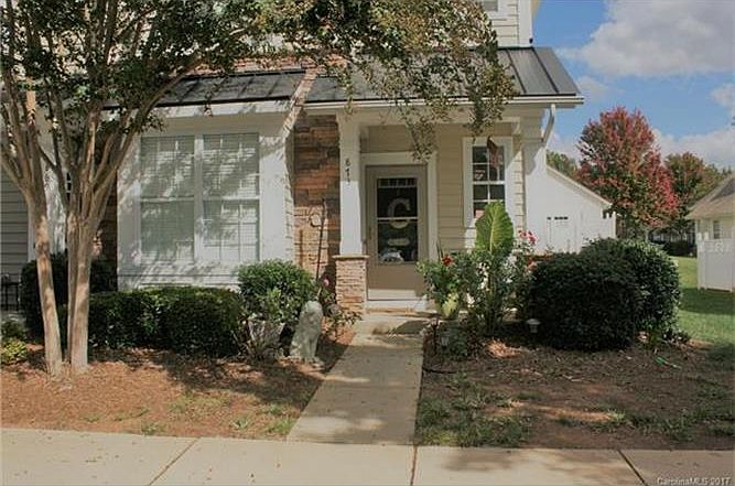 1st image of 873 Lacebark Dr