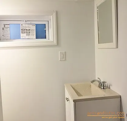 Rented by aptsandlofts.com | media 3