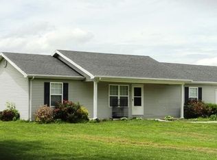 865 Burdick School Rd, Campbellsvlle, KY 42718