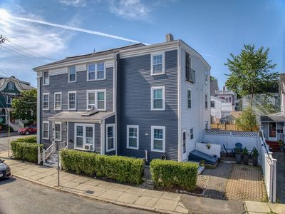 77 Pleasant St #6, Newburyport, MA, 01950