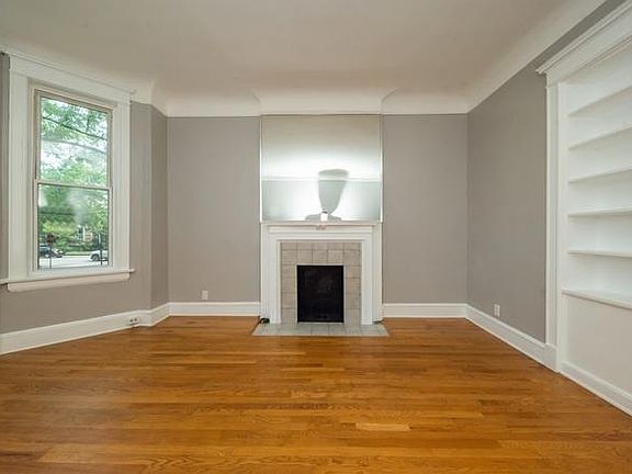 3rd image of 5340 S Greenwood Ave #1