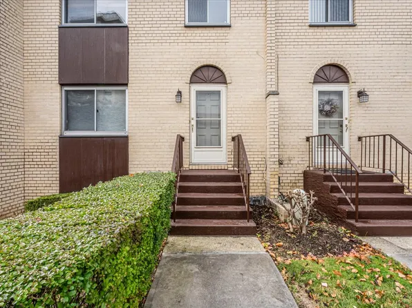 17-09 215th Street image 27 of 43