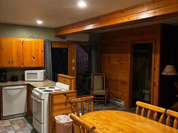 29659 Queen Bee Ln, Paynesville, MN 56362