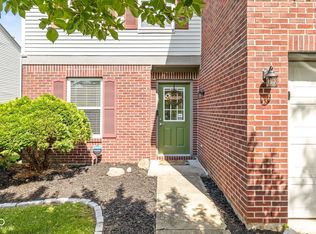 5687 N Jamestown Dr, McCordsville, IN 46055