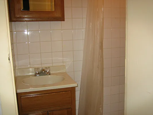 Rented by City Connections Realty | media 8