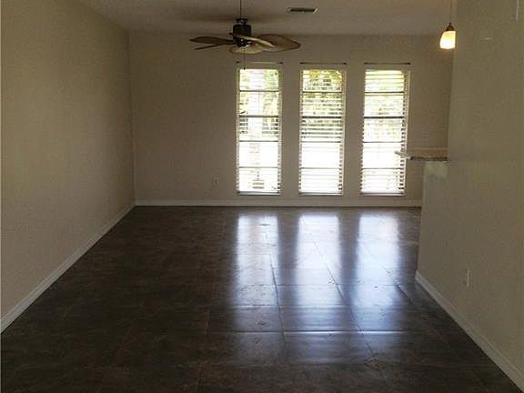 3rd image of 5239 Wisteria Ct
