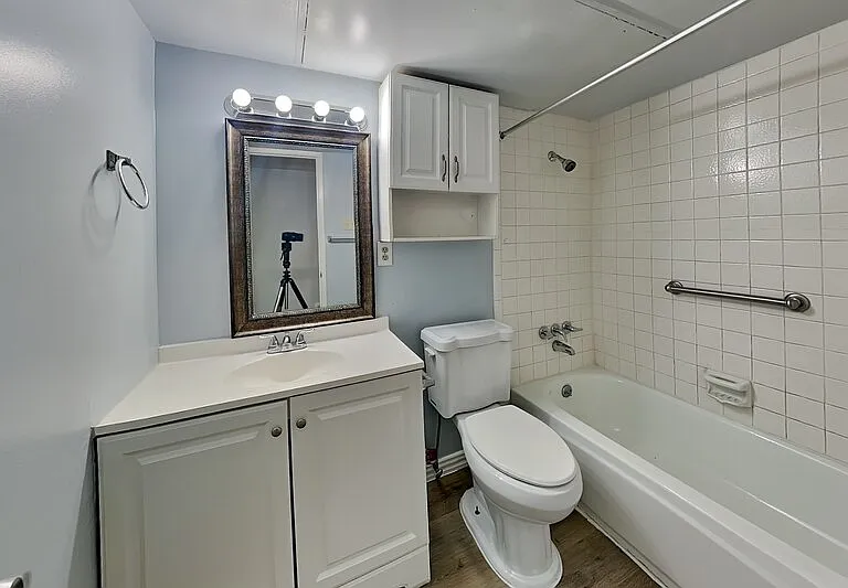 1913 Briarwood Dr — Photo 15
