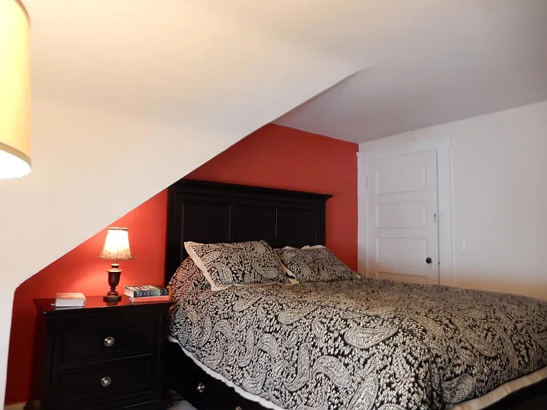 2823 Madison Rd — Photo 11