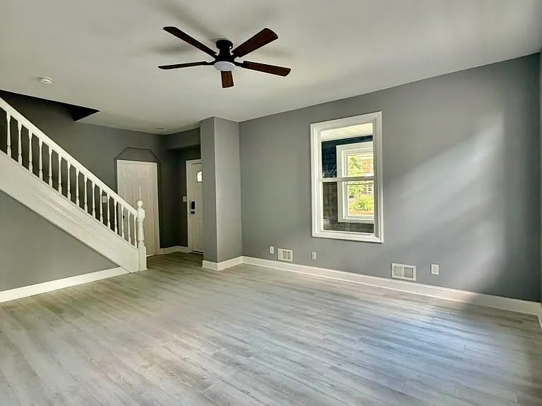 333 Washburn Ave — Photo 23