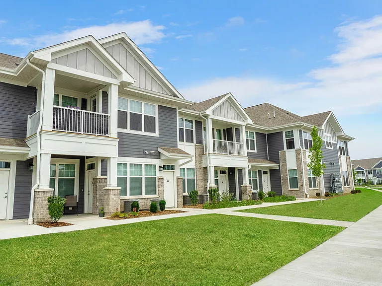Seasons at Orchard Hills Resident Building Exterior