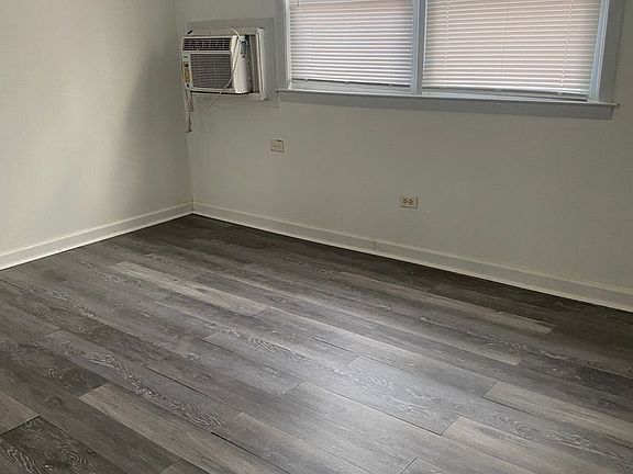 5th image of 4336 Lindenwood Dr #1NW