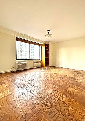 5th image of 382 Central Park W APT 19V