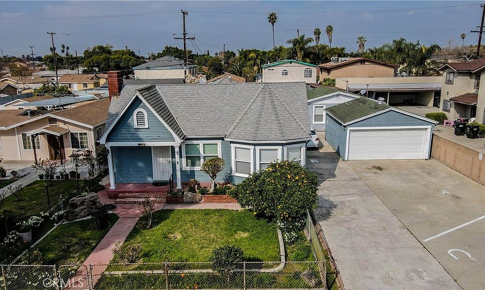 1st image of 6837 Darwell Ave