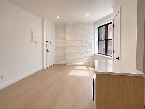 4th image of 280 Mulberry St #3F1