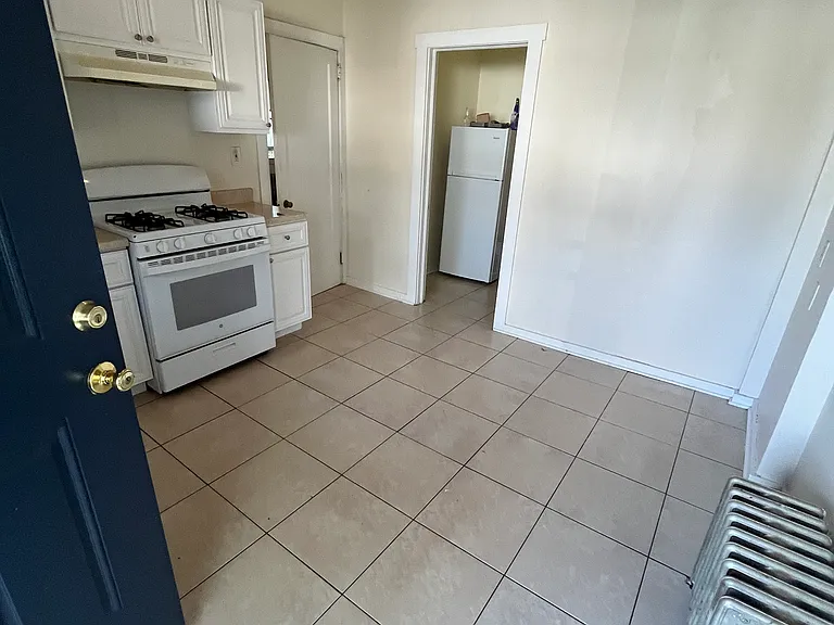 619 Ringwood Ave #1 — Photo 5